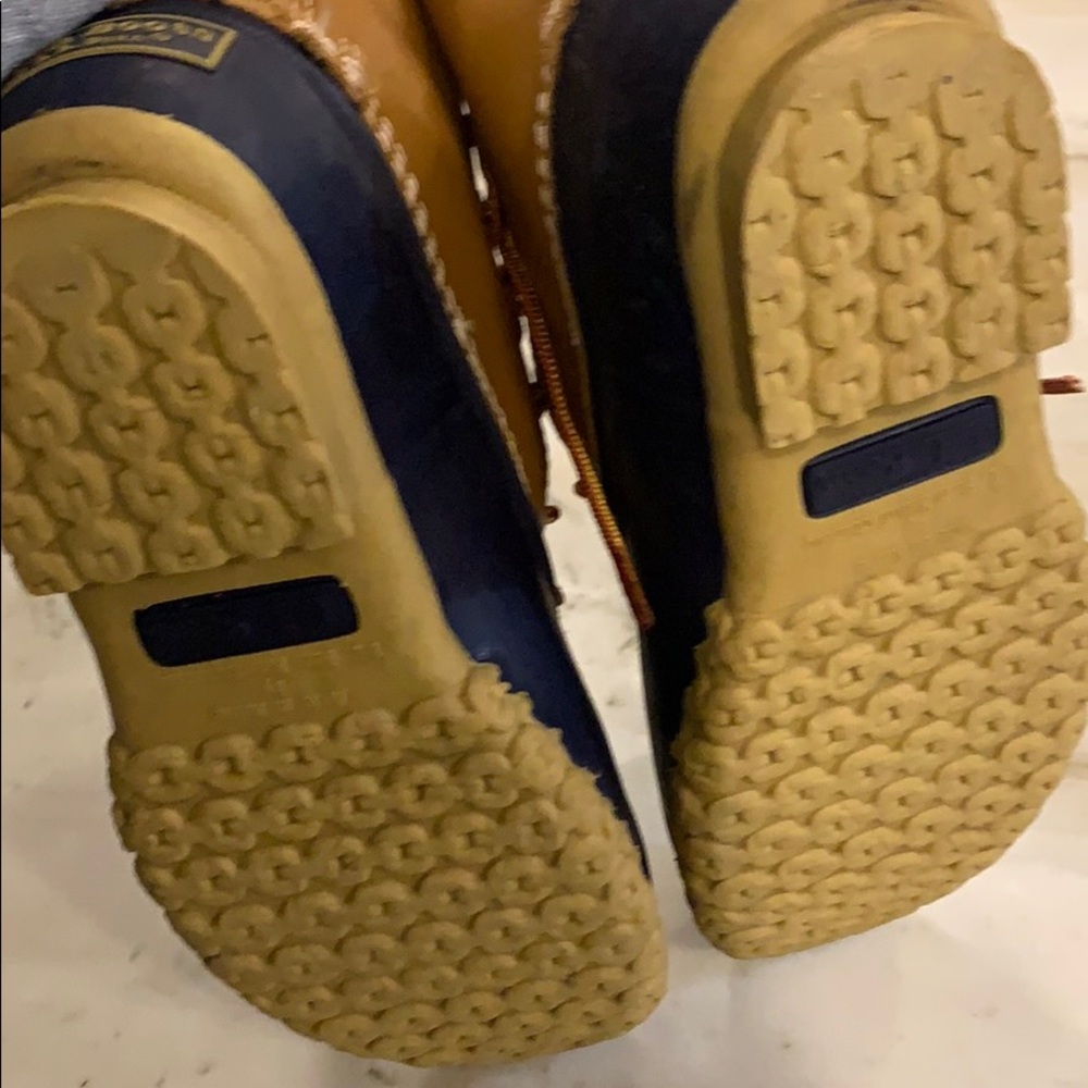 LL Bean Women’s Duck Boots - Picture 5 of 6